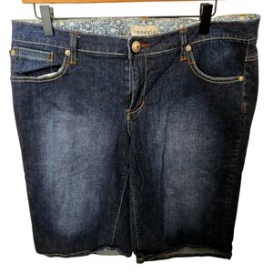 Venezia Denim Shorts Size 16 EuC